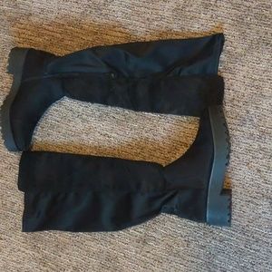 Women's black tall wide calf 90's Boots